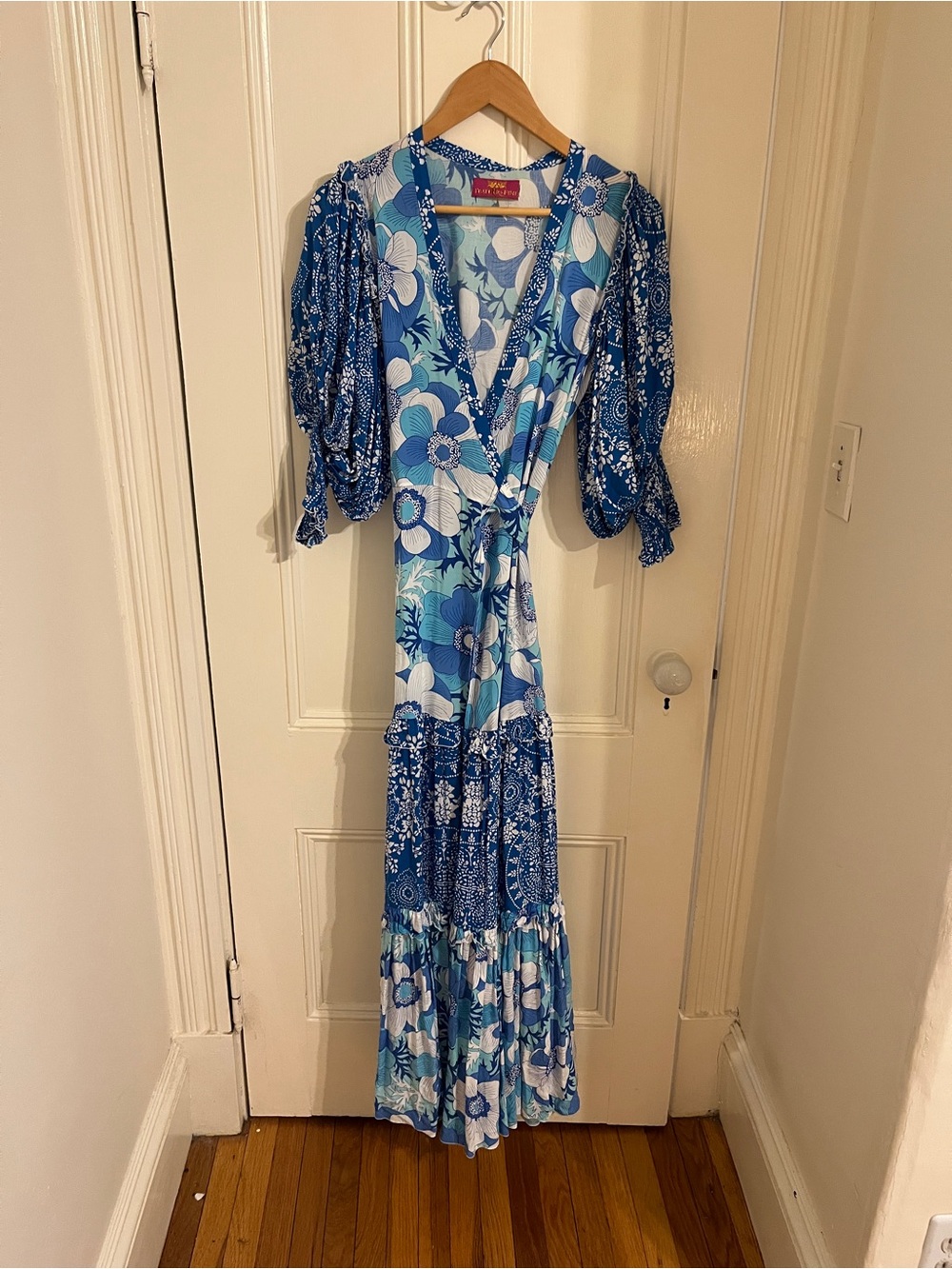 Feather & Find Blue Floral Wrap Maxi Dress Boho Puff Sleeve Tiered Skirt NWOT XS